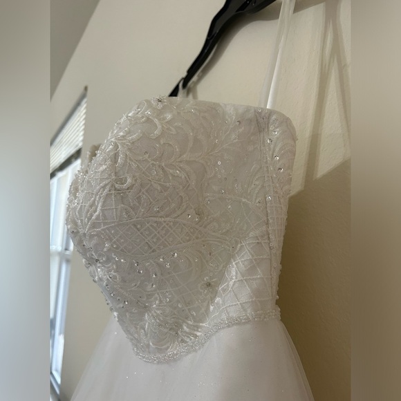 Stunning Christina Wu Exclusive Elegant Ivory White Wedding Dress Sparkle Size 6 - Picture 8 of 16
